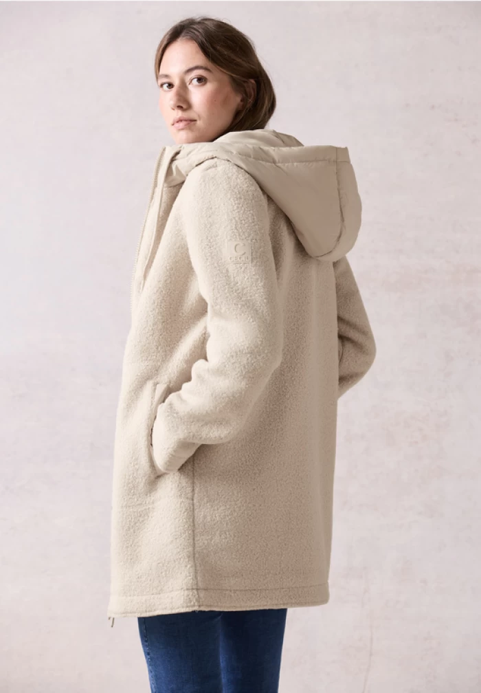 Curly Fake Wool Coat Beig