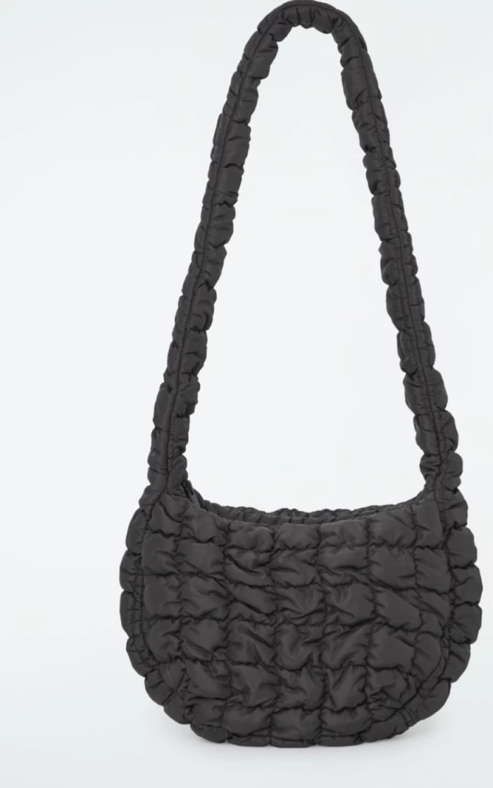 Bolso negro Acolchado