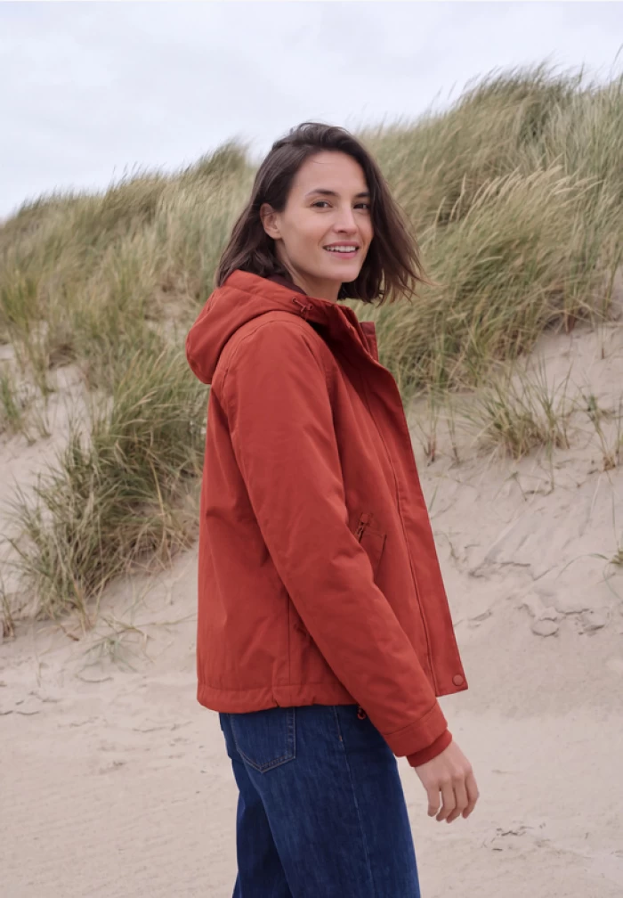 Chaqueta impermeable 2 en 1 color teja CECIL
